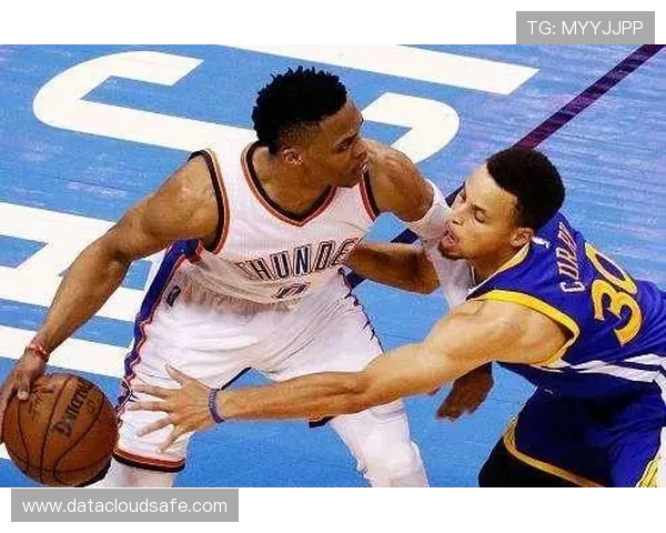 原创库里自称历史第一控卫，但赛季场均仅4助攻、却有3.1失误！